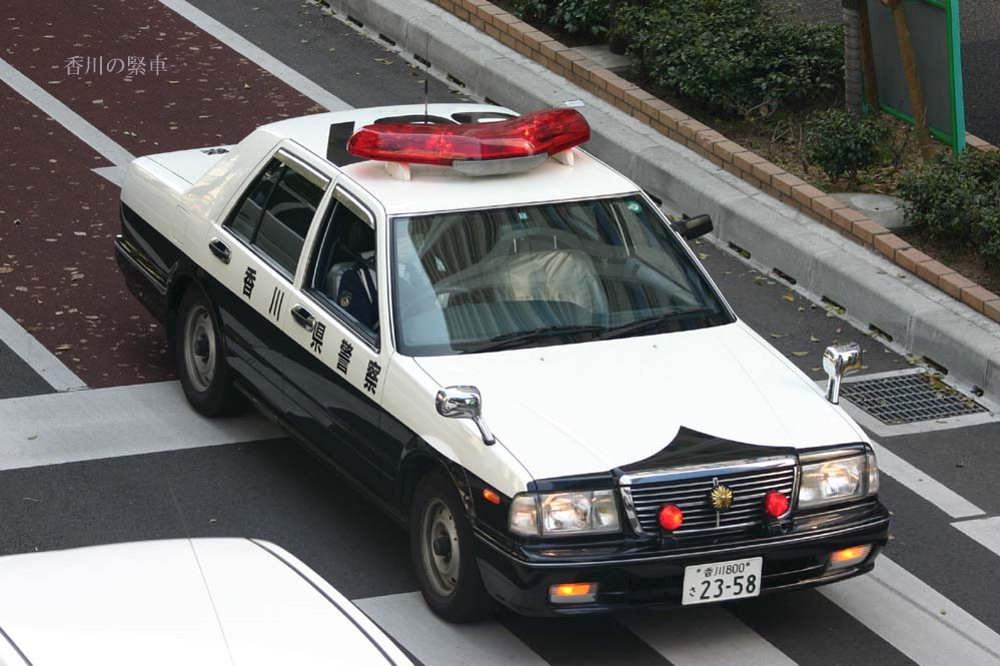 香川のパトカー 日産セドリック